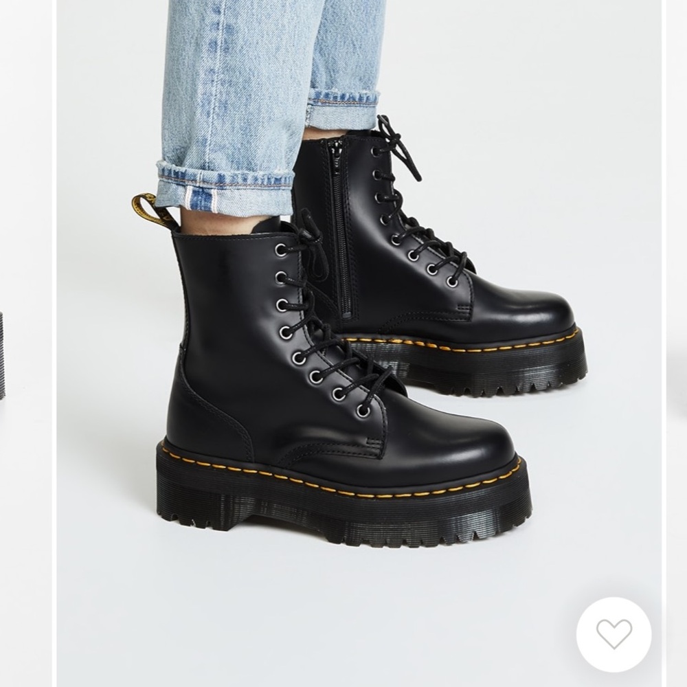 Dr. Martens
Jadon 8 Eye Unisex Boots